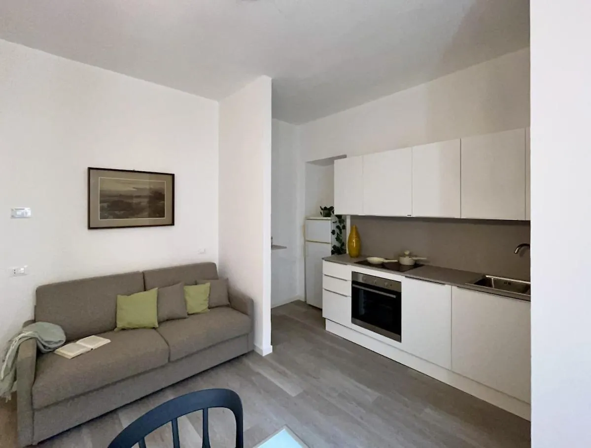 Inn Borromeo - Pavia City - By Host4U 0*,