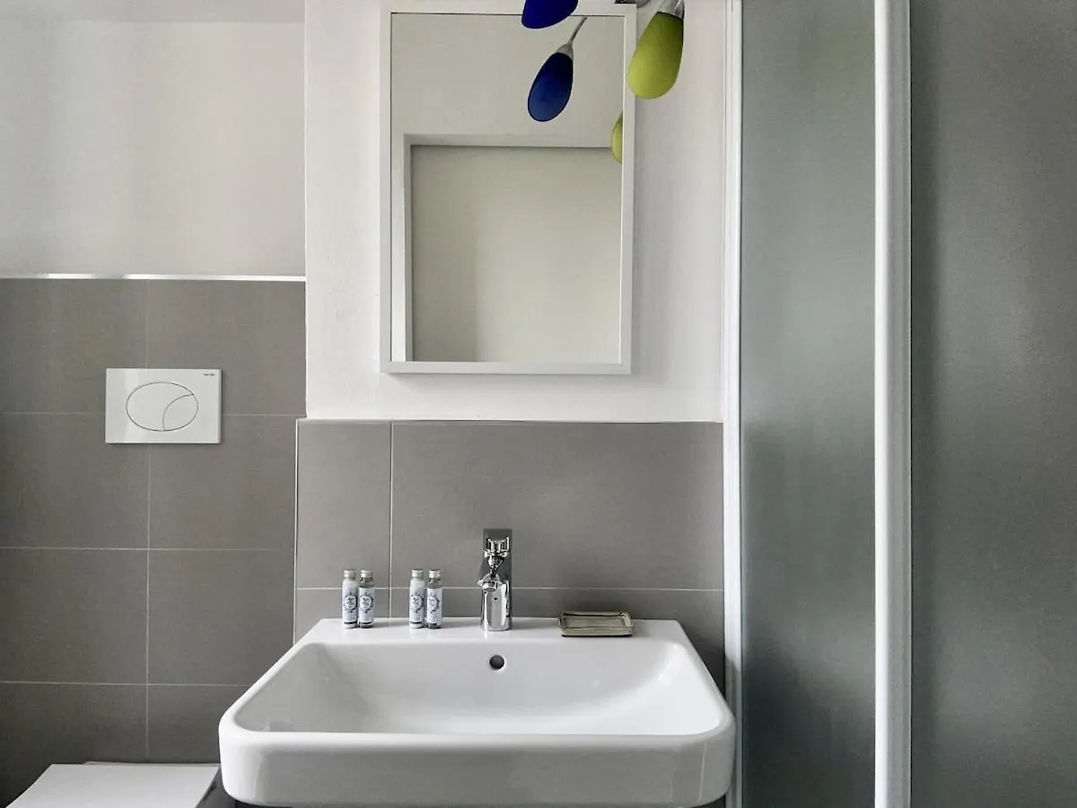 Inn Borromeo - Pavia City - By Host4U Apartment